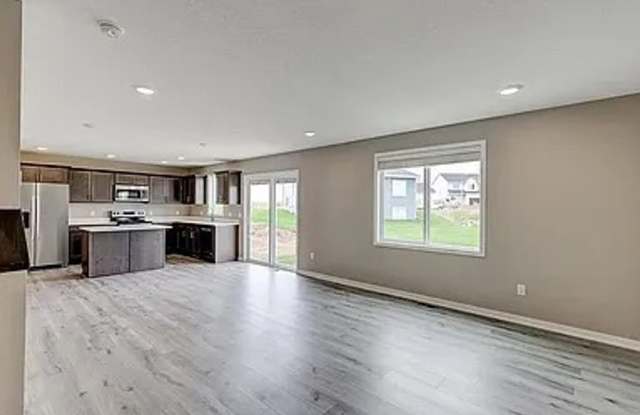 New Construction 4 Bedroom House for Rent! Gallery 4