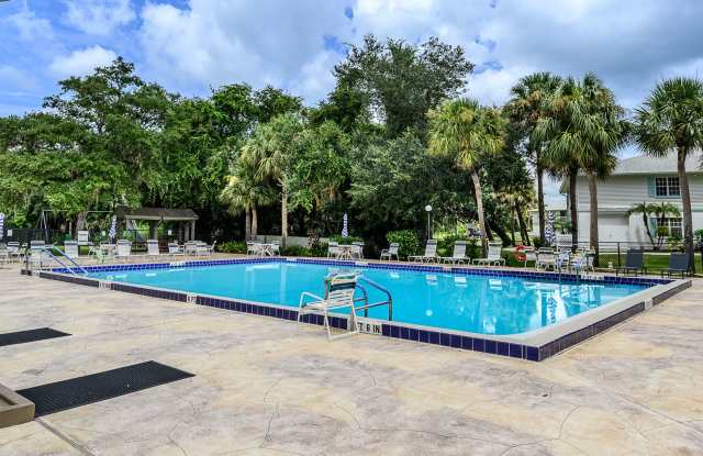 TURNKEY FURNISHED SEASONAL RENTAL IN PORT CHARLOTTE Gallery 4