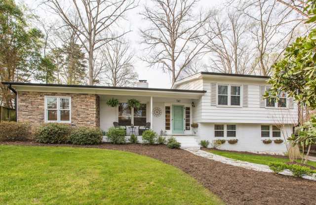 Gorgeous 5BD, 4BA North Hills/Midtown Raleigh Home with a Fully Fenced Backyard in a Prime Location Walking Distance from North Hills photos photos