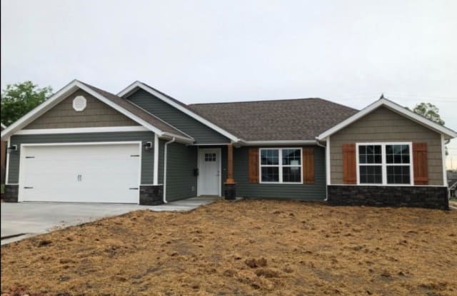 2706 S Wall Avenue - 2706 South Wall Avenue, Joplin, MO 64804