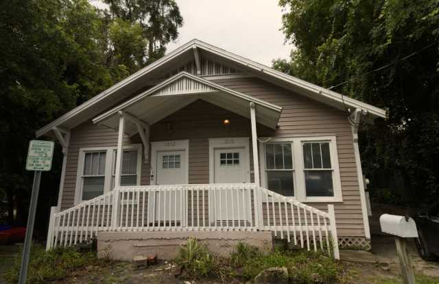 Lovely Duplex in Alligator Alley w/ Den Gallery 1