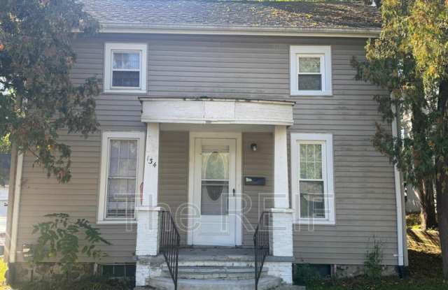 134 E Vienna Rd - 134 East Vienna Street, Clio, MI 48420