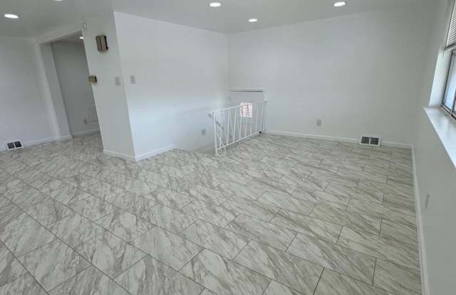 2327 HOFFNAGLE Street unit: 2 photos photos