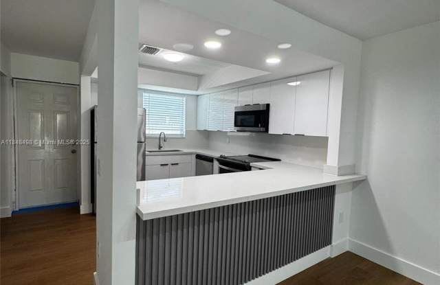 1460 SW 24th Ct photos photos