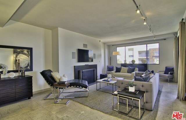 1118 N 3RD St photos photos