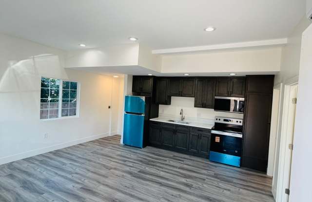 3120 W. 113th Street - 5 photos photos 3120 W. 113th Street - 5 photos photos