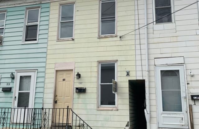 721 E. Clarke Ave. - 721 East Clarke Avenue, York, PA 17403