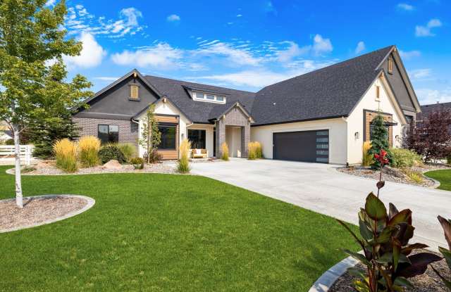LUXURY SINGLE-LEVEL ESTATE WITH PANORAMIC VIEWS IN DRY CREEK RANCH photos photos