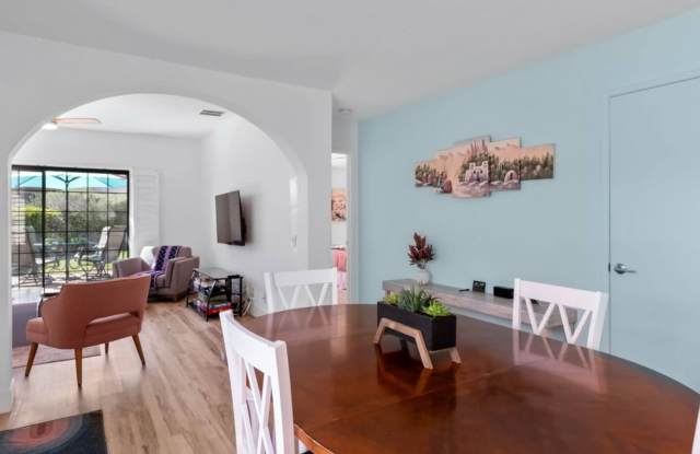 Desert Rose- Condo with Pool and Tennis Courts (Monthly Only - No Long Term) Gallery 3