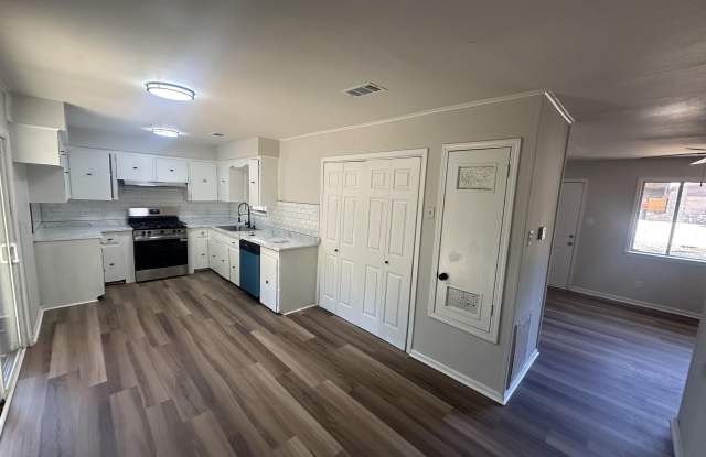 9808 Wilderness Road Gallery 4