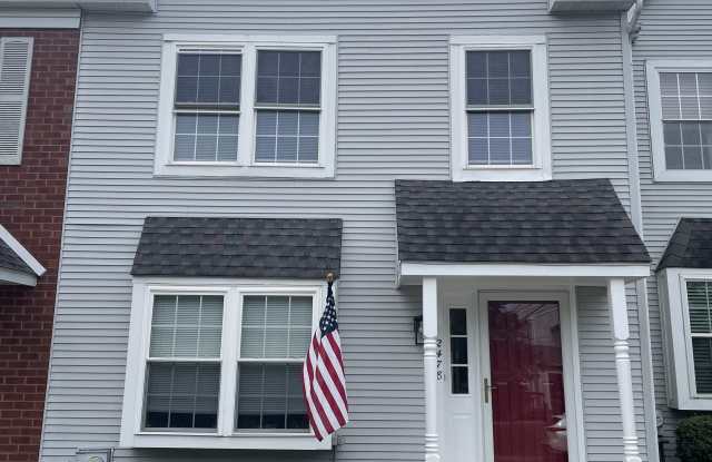 2478 Hillendale Dr Gallery 2