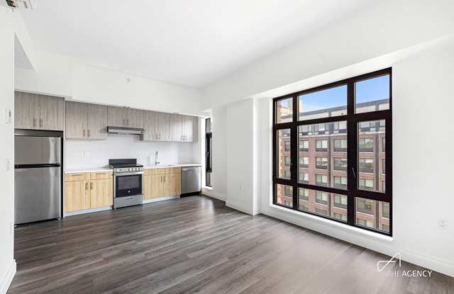 493 Myrtle Avenue Gallery 3