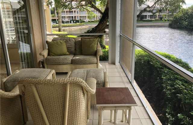 6151 Pelican Bay BLVD Gallery 4