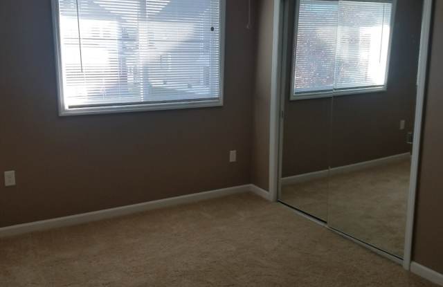 605-607 George St - 605-607 George Street, Throop, PA 18512