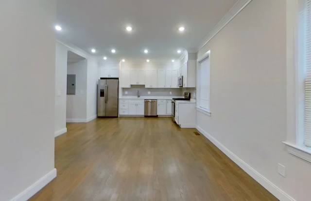 No Fee Luxury Unit in Packards Corner!  Pet Negotiable, Laundry in Unit! Gallery 4