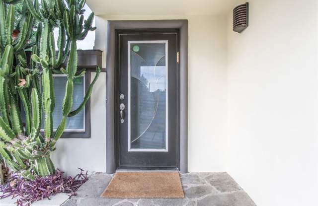 14649 McCormick Street Gallery 3