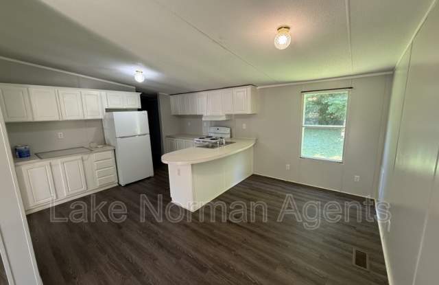 1121 McRee Heights Circle Gallery 3