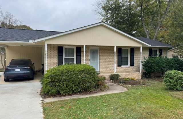 Three Bedroom Ranch Home in Garner photos photos