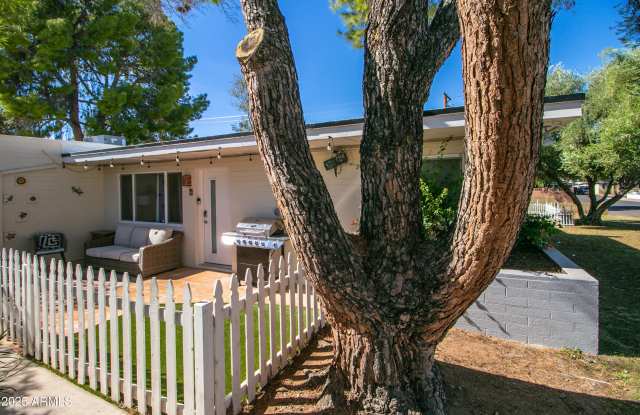 3511 E Montecito Avenue photos photos