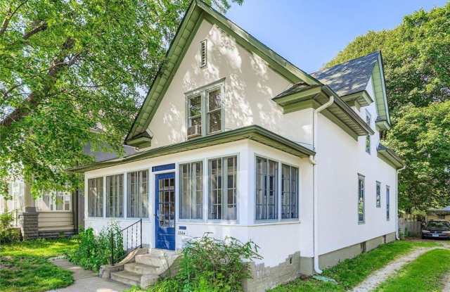 1834 Fillmore Street NE photos photos