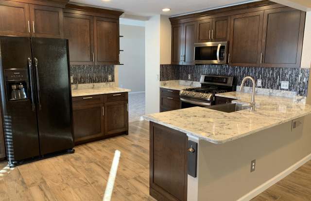 9631 Red Oakes Pl Gallery 2