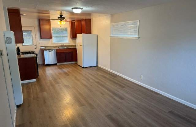 4340 Montgomery Drive photos photos