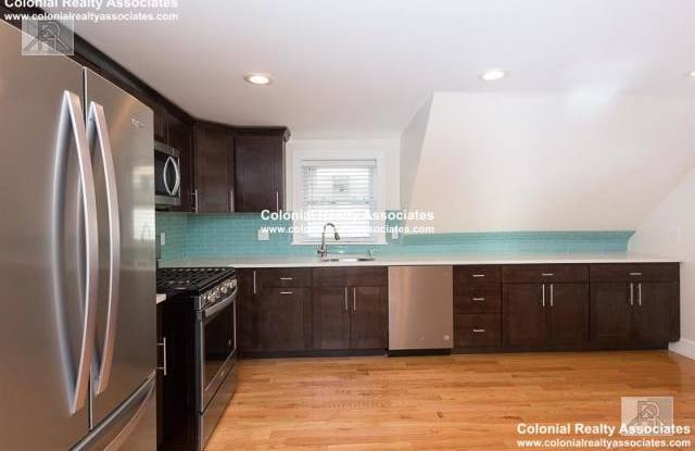 9 Rock Valley Ave. - 9 Rock Valley Avenue, Everett, MA 02149