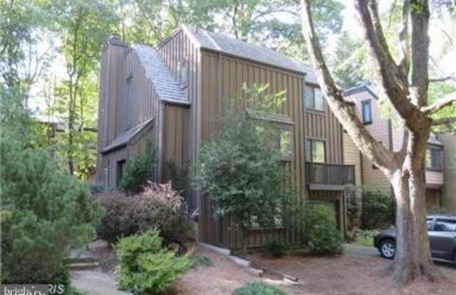 1543 SCANDIA CIRCLE - 1543 Scandia Circle, Reston, VA 20190