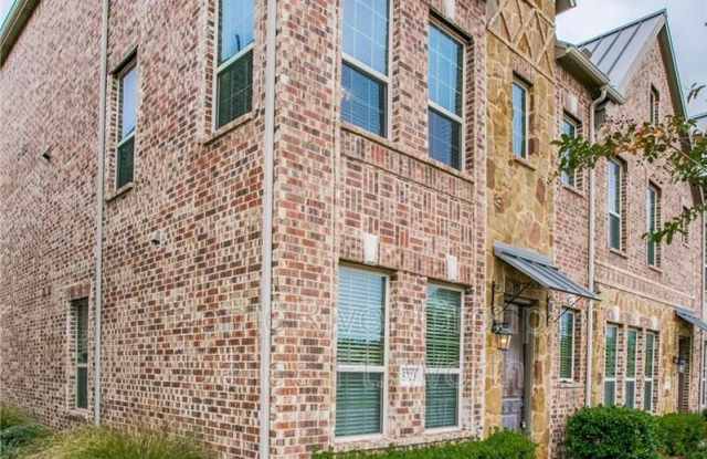 5723 Headquarters Dr - 5723 Headquarters Drive, Plano, TX 75024