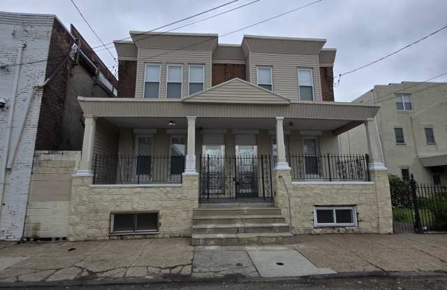 3568 Salmon Street photos photos
