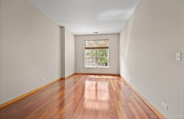 2402 Wilton Lane Gallery 4