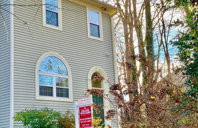2982 MISSION SQUARE DRIVE - 2982 Mission Square Drive, Oakton, VA 22031