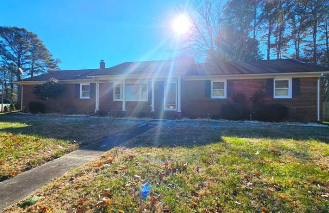 305 Woodbridge Drive photos photos