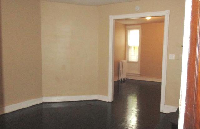 5823 ANGORA TERRACE Gallery 3