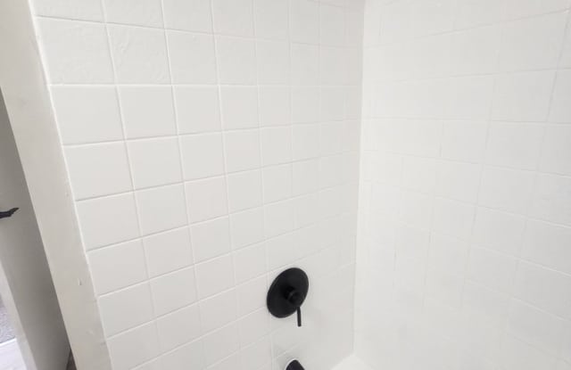 Charming 3BR Home in Pittsburgh, Section 8 Considered!! Gallery 3
