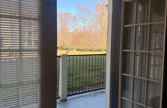 700 Vista Lake Dr Apt 4 - 700 Vista Lake Drive, Buncombe County, NC 28715