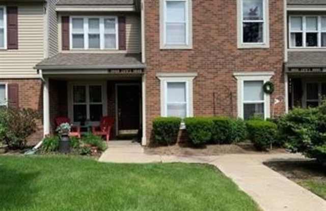1649 EMERSON Circle photos photos