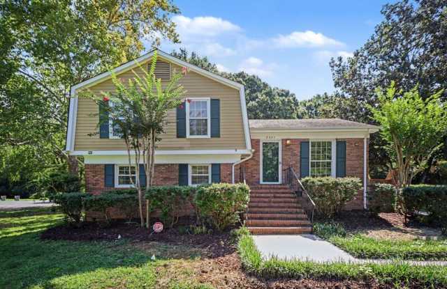 8301 Nathanael Greene Lane photos photos