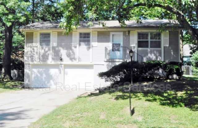 617 NE 3rd St photos photos