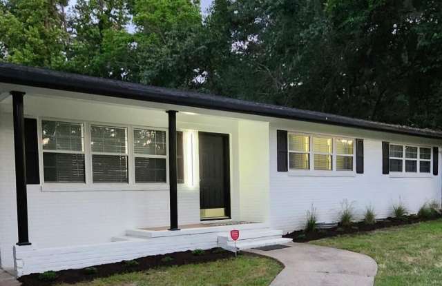 2153 Longview Drive photos photos