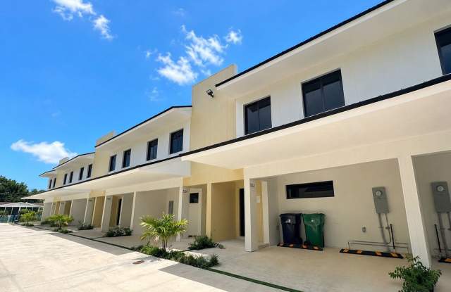 Move-in Ready | 3 Bed / 2.5 Bath Townhome | Sunnyland Park – Florida City photos photos Move-in Ready | 3 Bed / 2.5 Bath Townhome | Sunnyland Park – Florida City photos photos