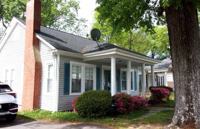 Charming 2 Bedroom 1 Bath Home in the Heart of Downtown Rock Hill photos photos Charming 2 Bedroom 1 Bath Home in the Heart of Downtown Rock Hill photos photos