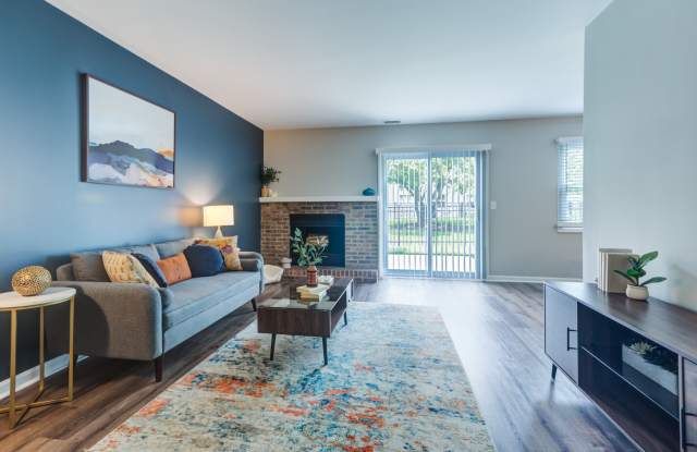 Haven on Long Grove Apartments and Townhomes Gallery 4