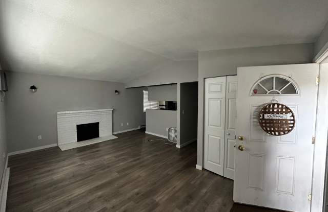 308 E Weile #3 photos photos 308 E Weile #3 photos photos