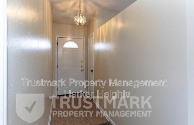 2503 Limestone Gallery 2