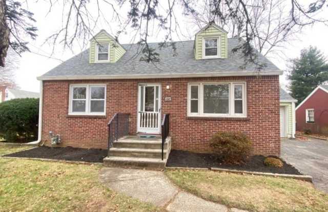 1598 Front St photos photos