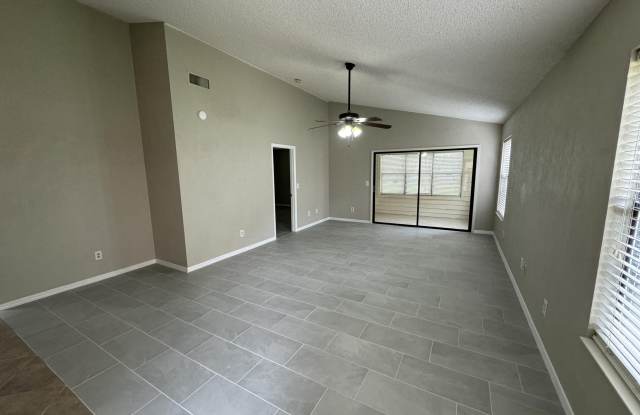140 Bermuda Petrel Court Gallery 2