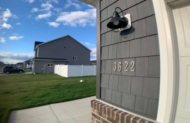 4 bed 3 bath Single Family Home - 3622 17th Street South, Moorhead, MN 56560