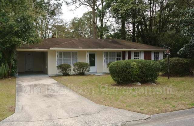 12 Keystone Dr - 12 Keystone Drive, Savannah, GA 31406