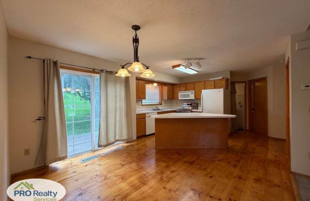2 Bedroom Townhome in Woodbury Gallery 4